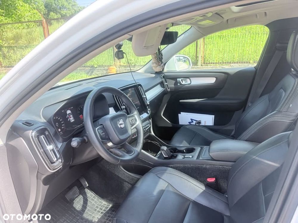Volvo XC 40 T5 AWD R-Design - 9