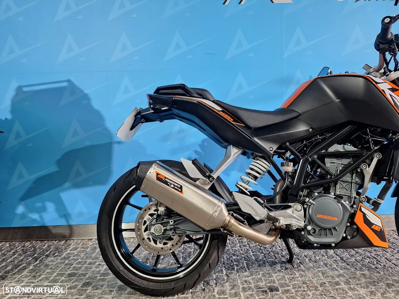 KTM Duke - 4