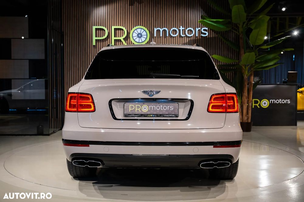 Bentley Bentayga - 25