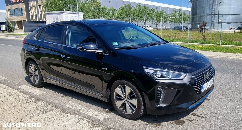 Hyundai IONIQ 1.6 GDI Premium - 2