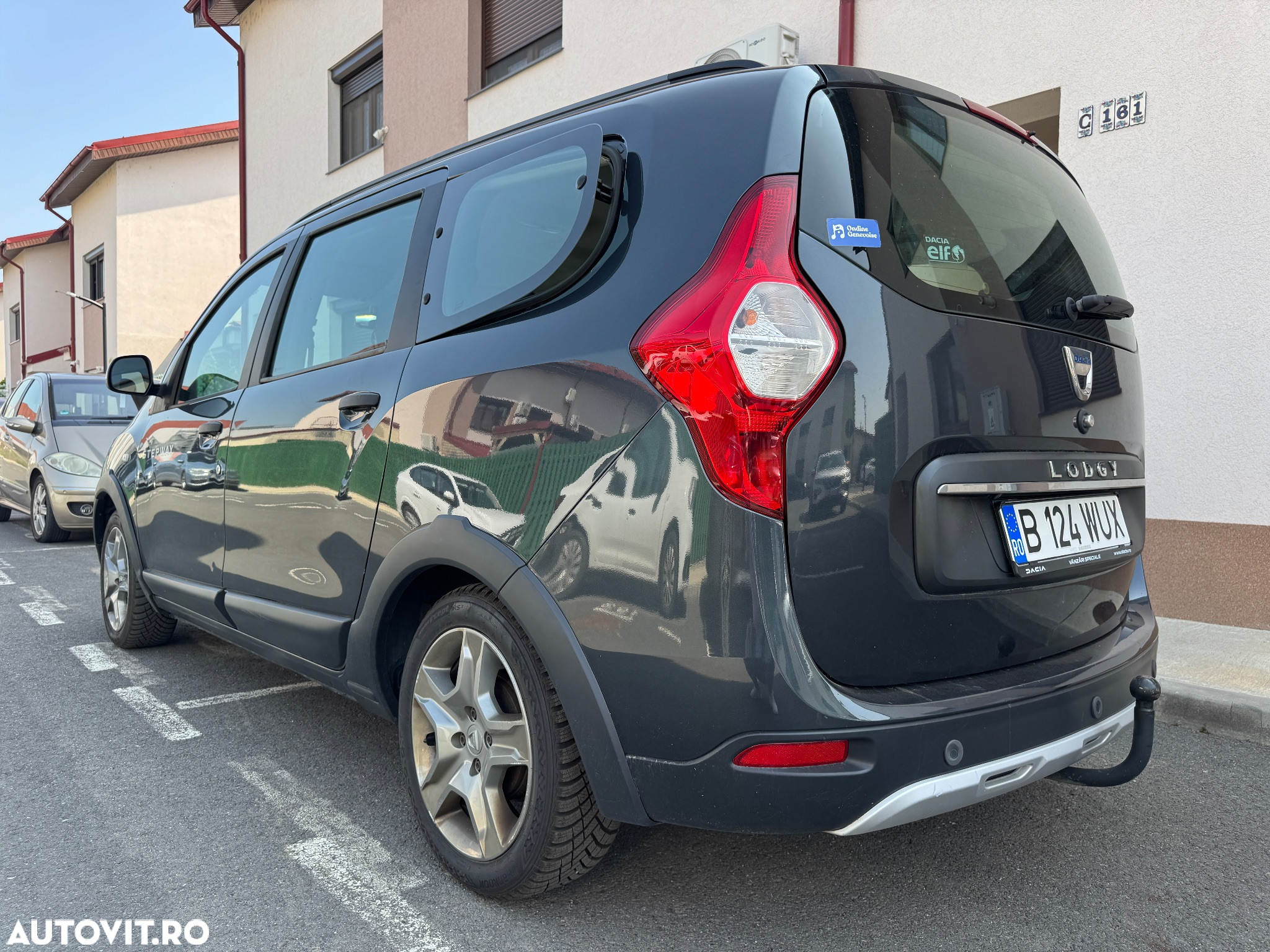 Dacia Lodgy 1.2 TCe Stepway - 5