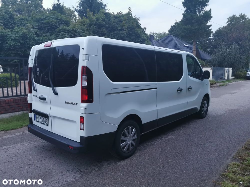 Renault Trafic Grand 1.6 dCi - 4