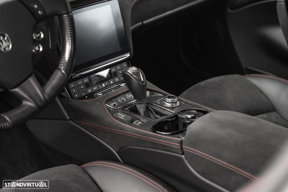 Maserati Granturismo 4.7 V8 MC - 20