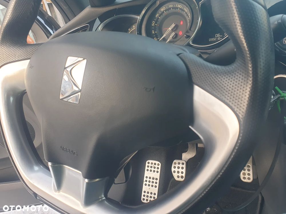 Citroën DS3 THP 155 SportChic - 15