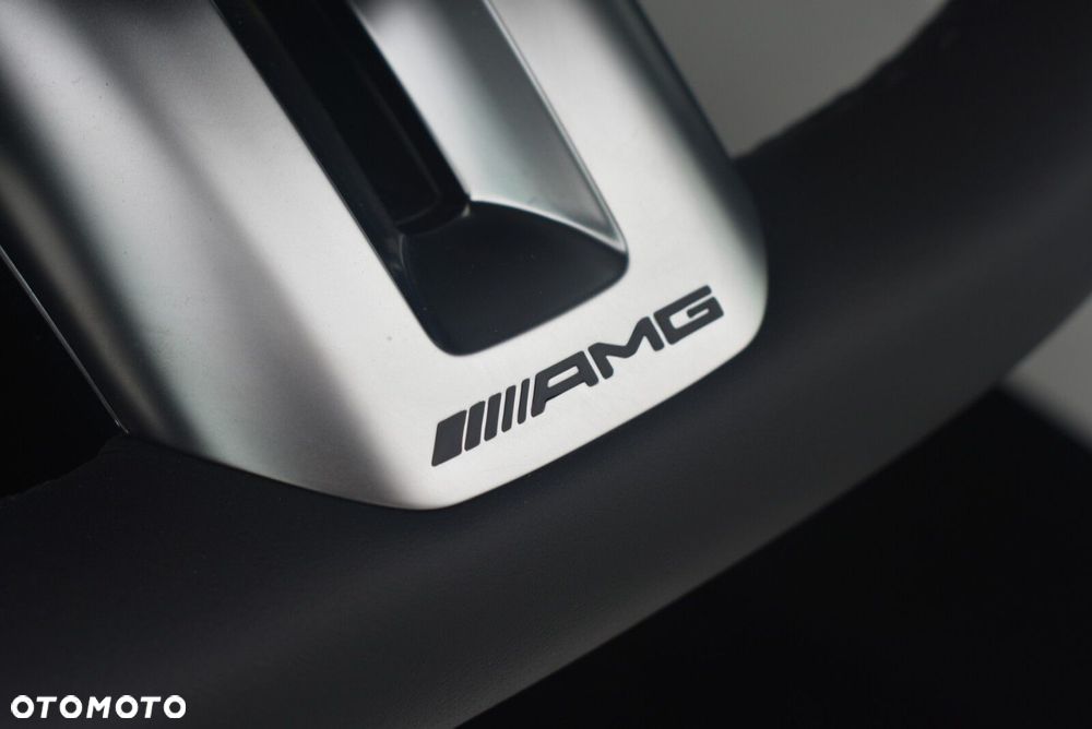 Mercedes-Benz SL AMG 63 4-Matic+ - 22