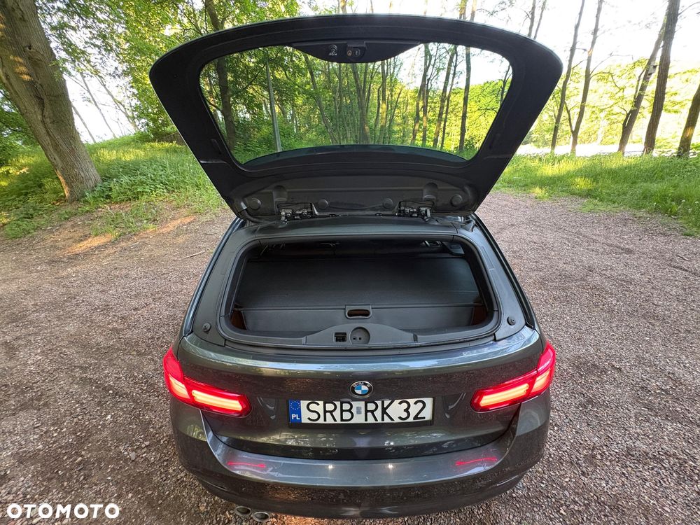 BMW Seria 3 320d - 13