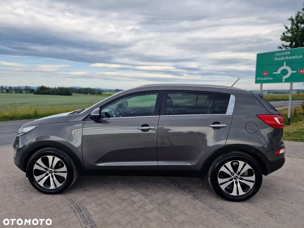 Kia Sportage 1.7 CRDI 2WD ISG Dream-Team Edition - 16