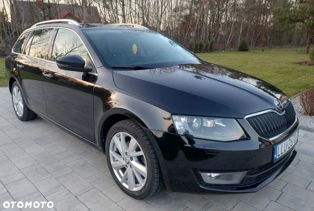 Skoda Octavia Combi 2.0 TDI DSG Ambition - 1