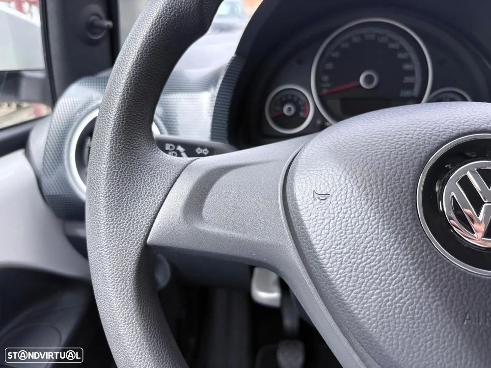 VW Up! 1.0 BMT Move - 38