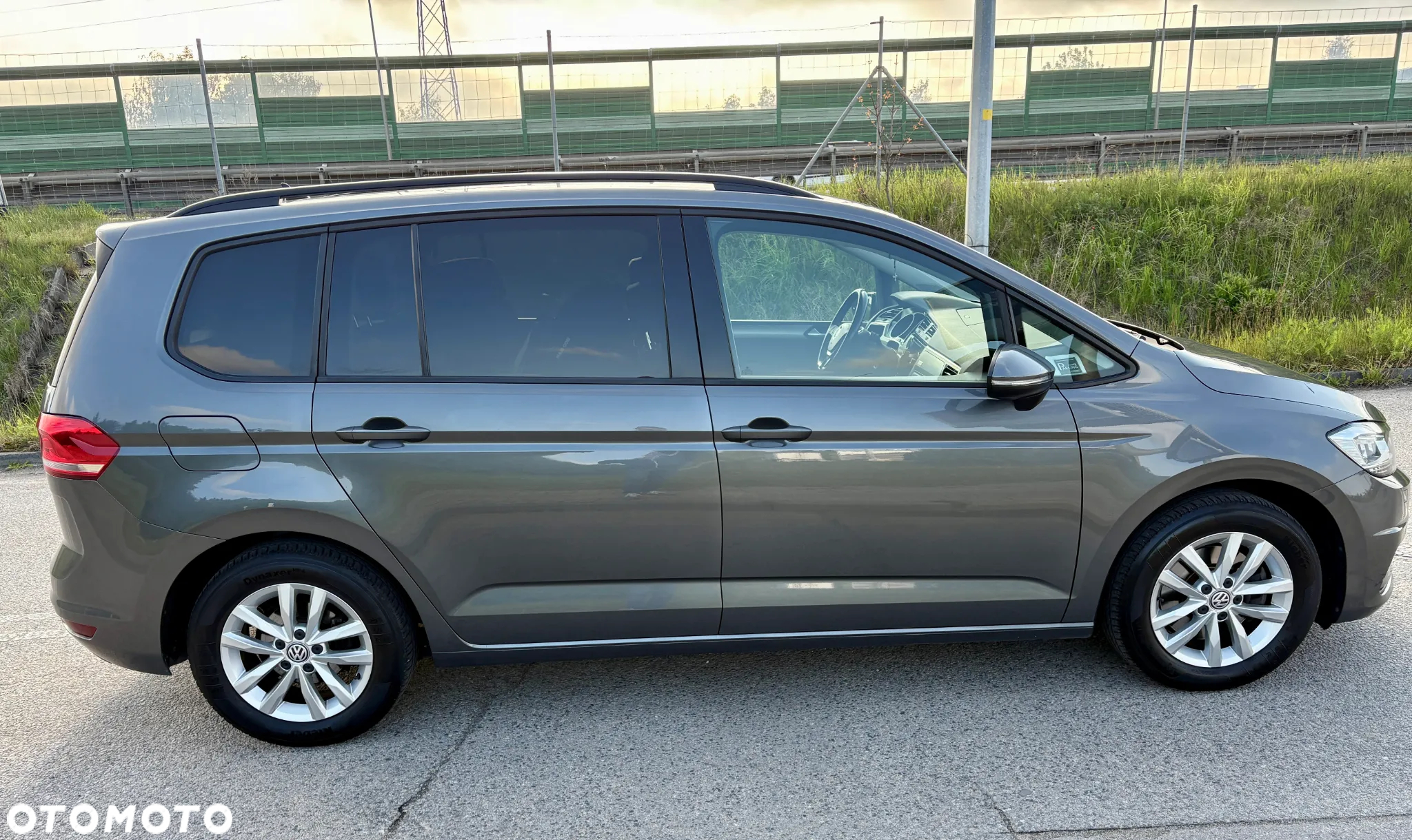 Volkswagen Touran 1.4 TSI BMT Comfortline - 6