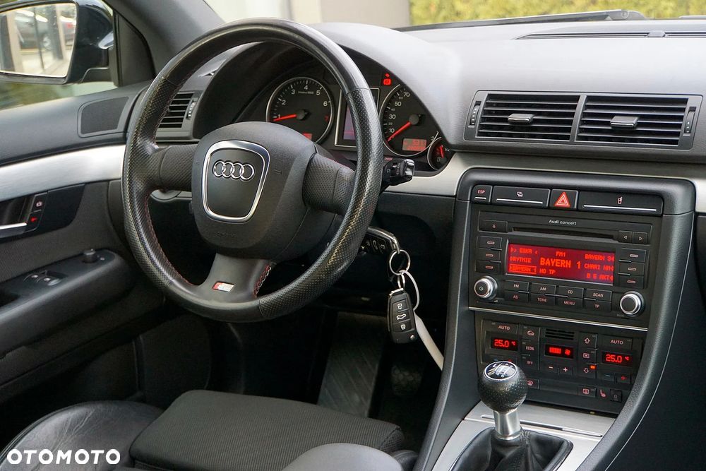 Audi A4 Avant 1.8 T quattro - 28