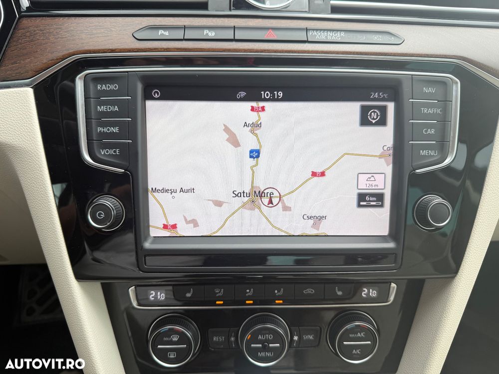 Volkswagen Passat 2.0 TDI DSG Highline - 28