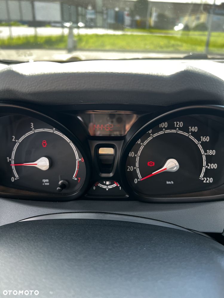 Ford Fiesta 1.25 Trend Edition - 9