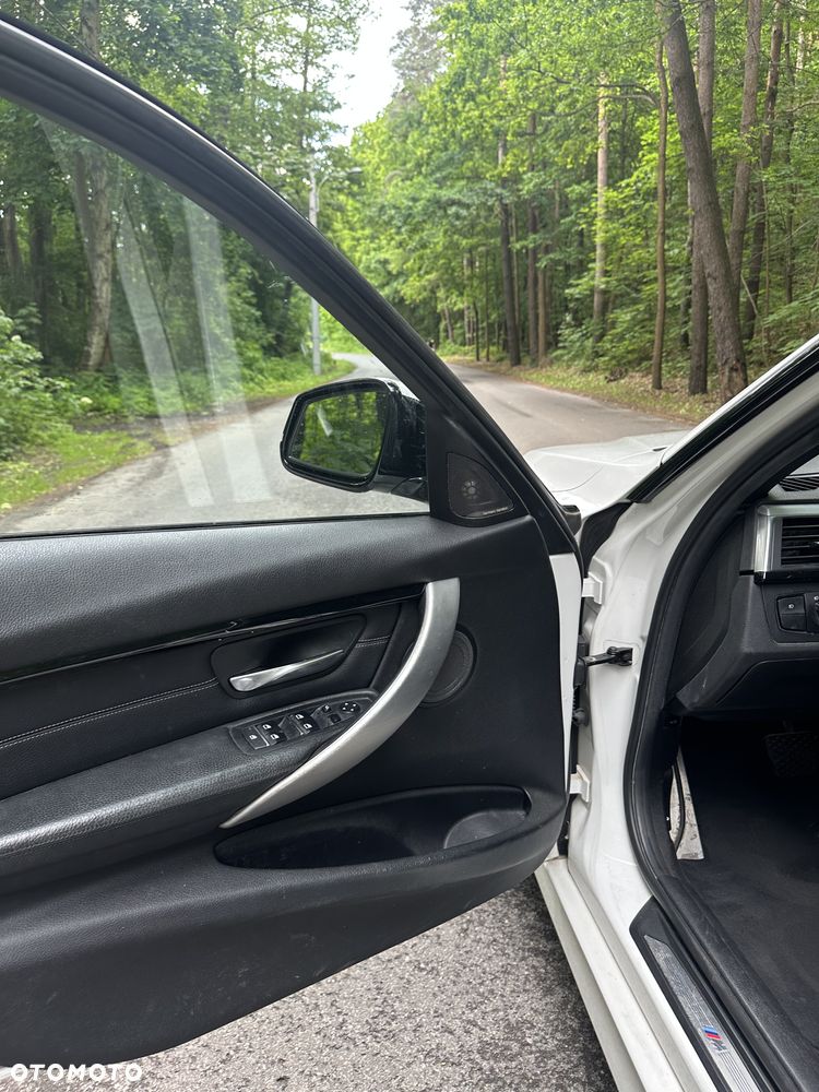 BMW Seria 3 340i M Sport Shadow - 3