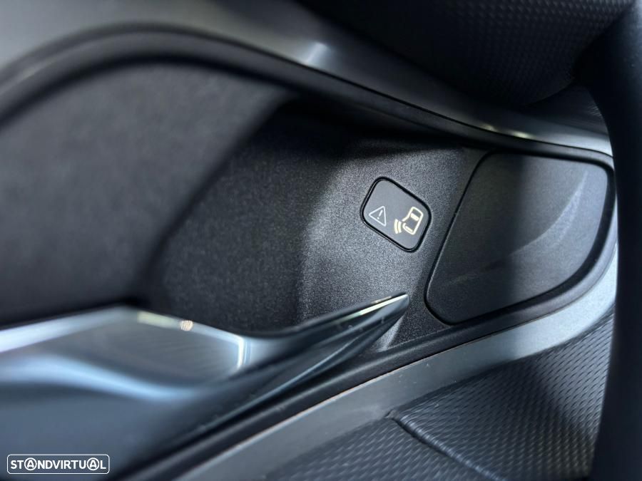 Land Rover Discovery Sport - 22