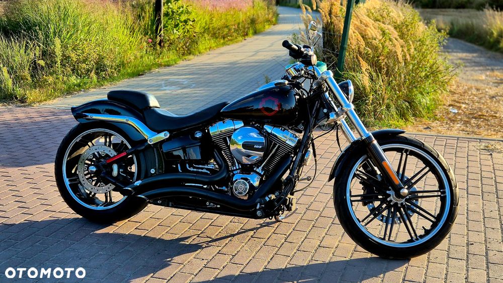 Harley-Davidson FXSB Breakout - 3