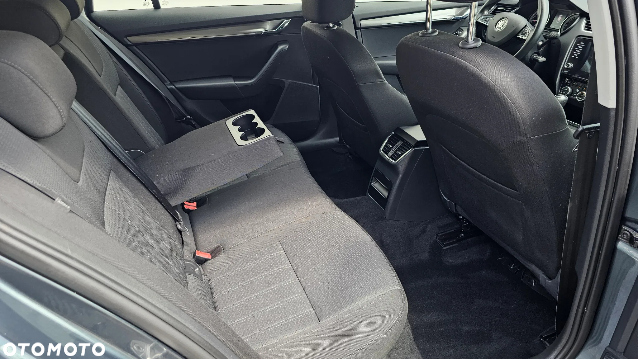 Skoda Octavia 1.6 TDI Ambition DSG - 38