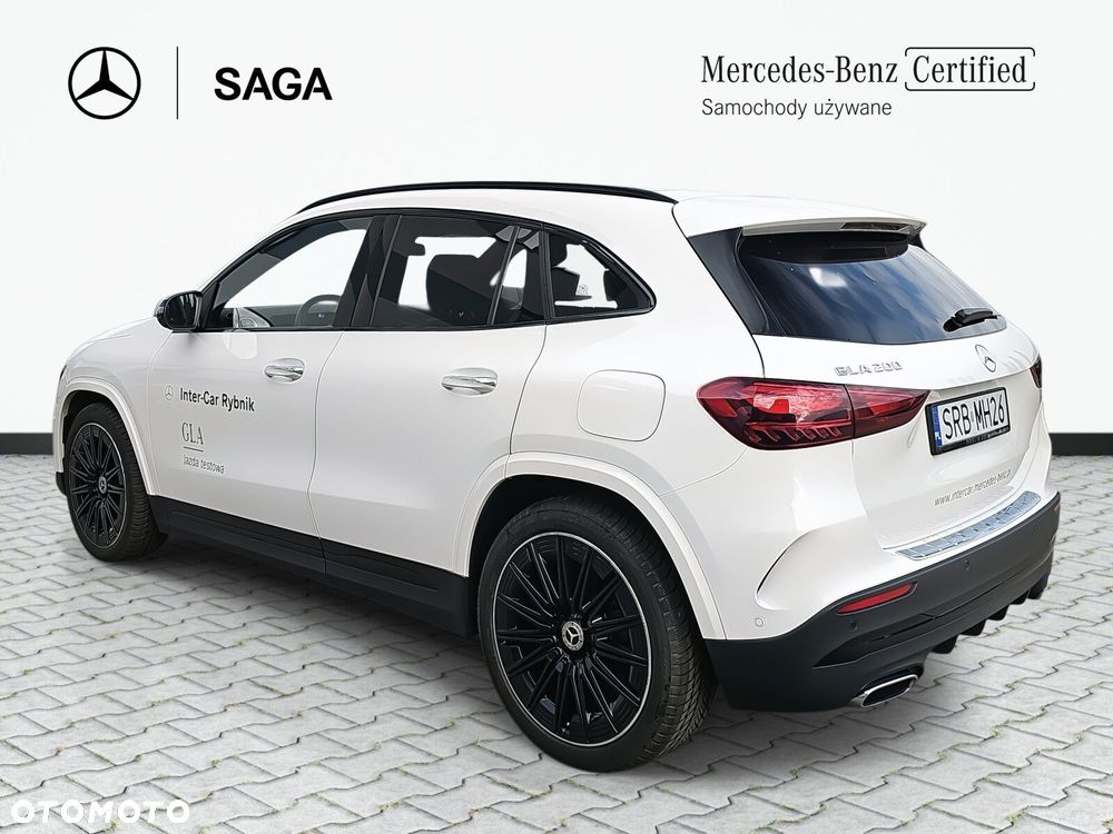 Mercedes-Benz GLA 200 Business Edition - 8