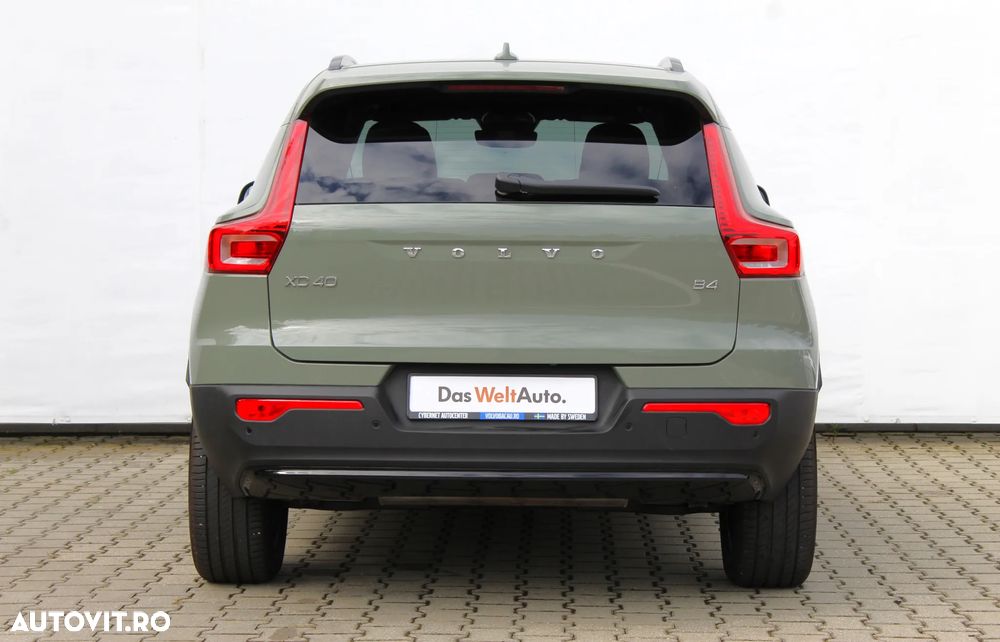 Volvo XC 40 B4 AT FWD MHEV Ultimate Dark - 4