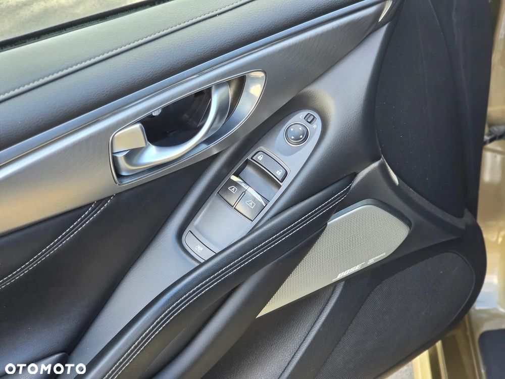Infiniti Q60 Q60S 3.0t AWD Sport - 18
