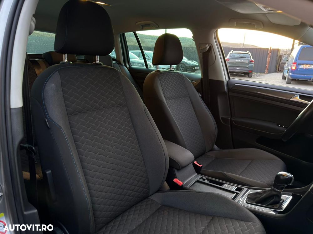 Volkswagen Golf 1.6 TDI SCR DSG Join - 18