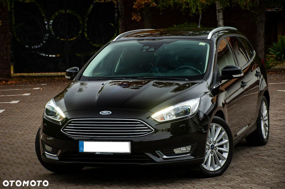 Ford Focus 1.5 EcoBoost Titanium ASS - 11