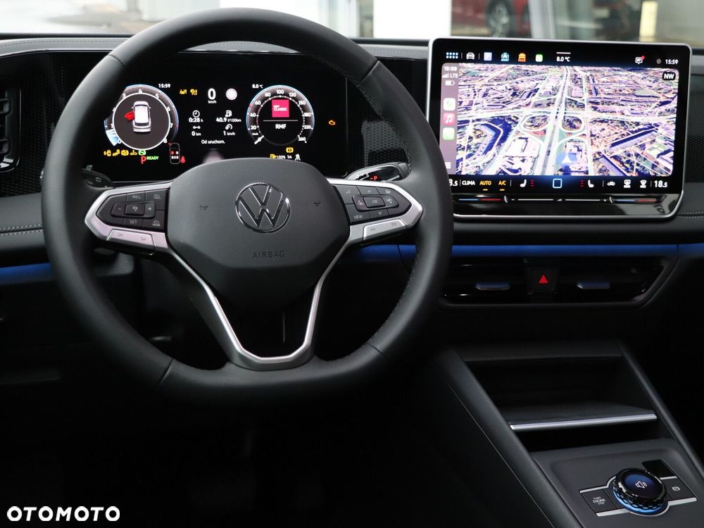 Volkswagen Tiguan - 16