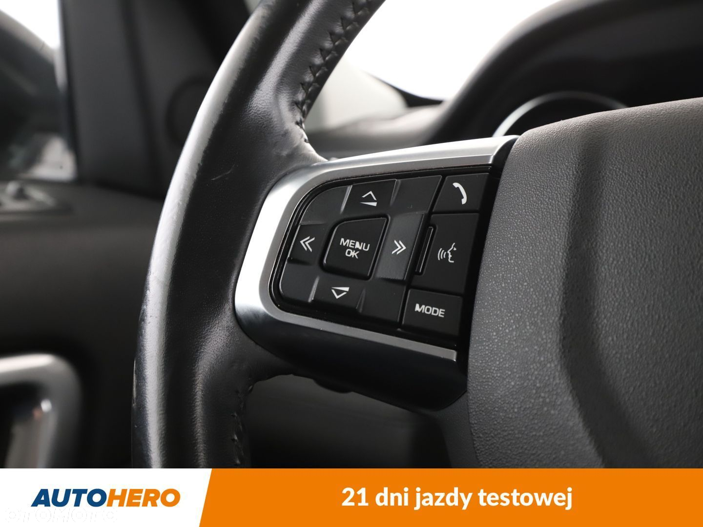 Land Rover Discovery Sport 2.0 TD4 HSE - 28