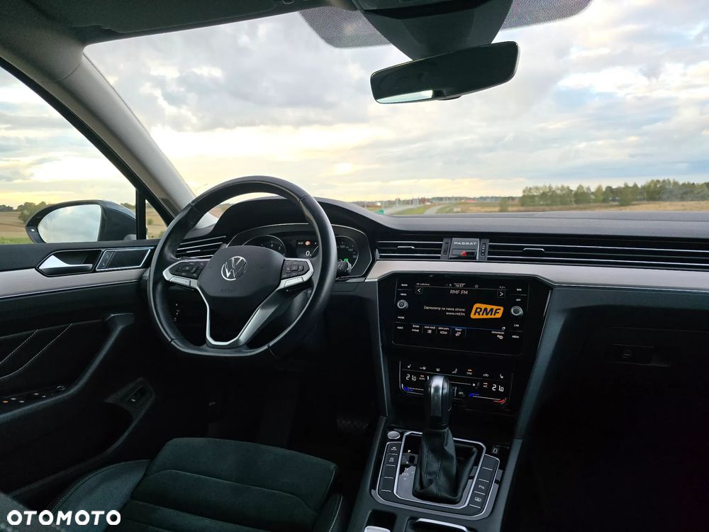 Volkswagen Passat 2.0 TSI Elegance DSG - 31