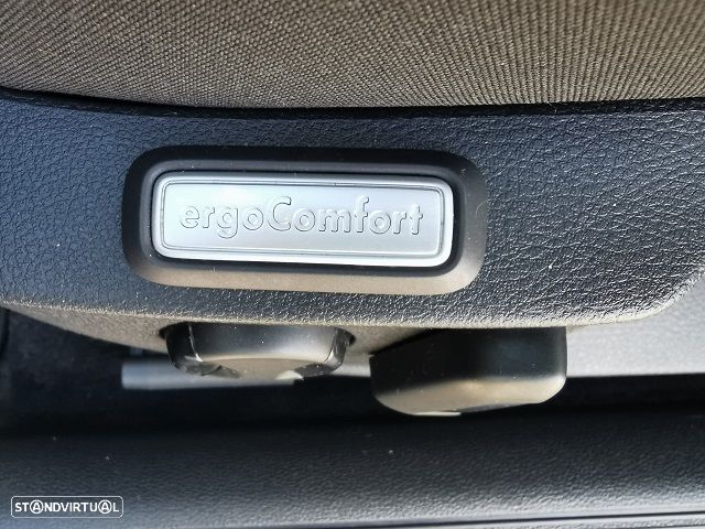 VW Passat Variant 2.0 TDi DSG (BlueMotion ) Comfortline - 28