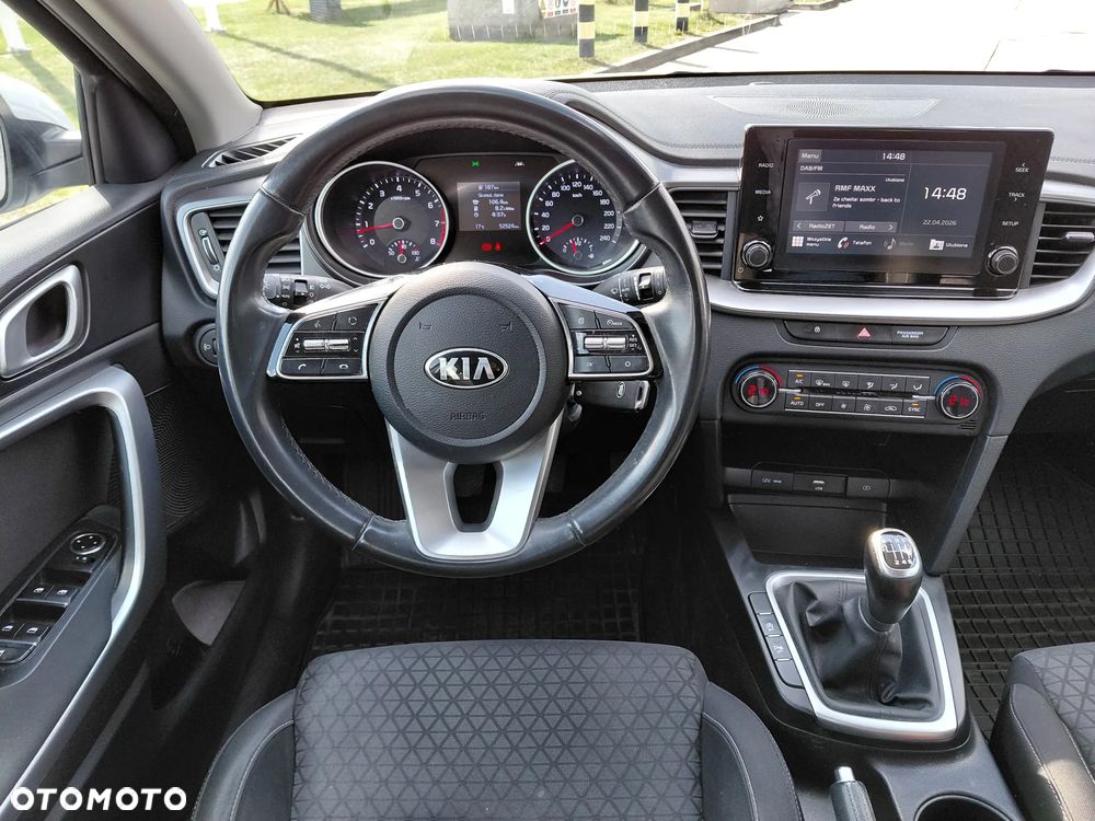 Kia Ceed 1.5 T-GDI M - 13