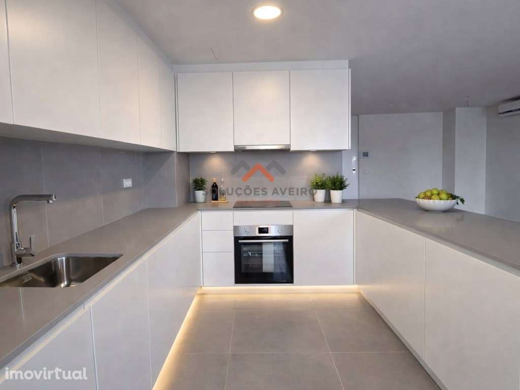 APARTAMENTO T2 DE LUXO NA MELHOR AVENIDA DE AVEIRO COM TERRAÇO PRIV... - Grande imagem: 2/9