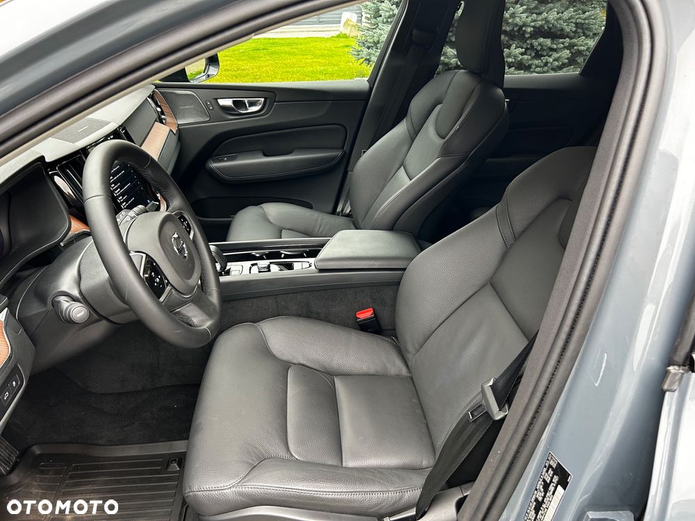 Volvo XC 60 T8 AWD Recharge Geartronic RDesign - 13