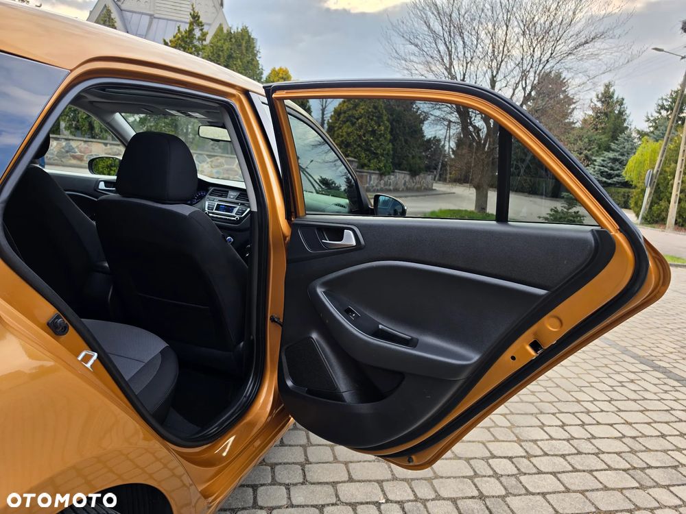 Hyundai i20 1.2 Passion Plus - 33