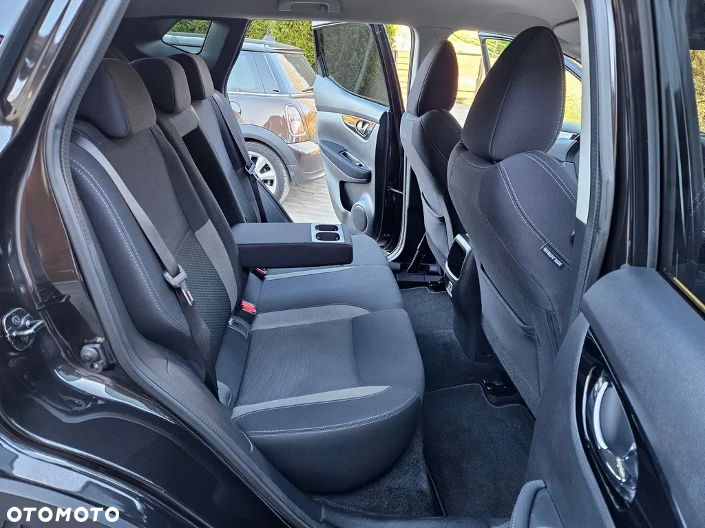 Nissan Qashqai 1.3 DIG-T N-Connecta - 20