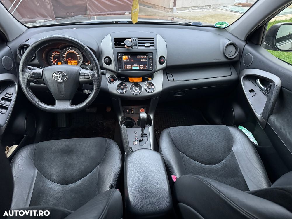 Toyota RAV4 2.2 D-4D 4x4 Automatik Travel - 9