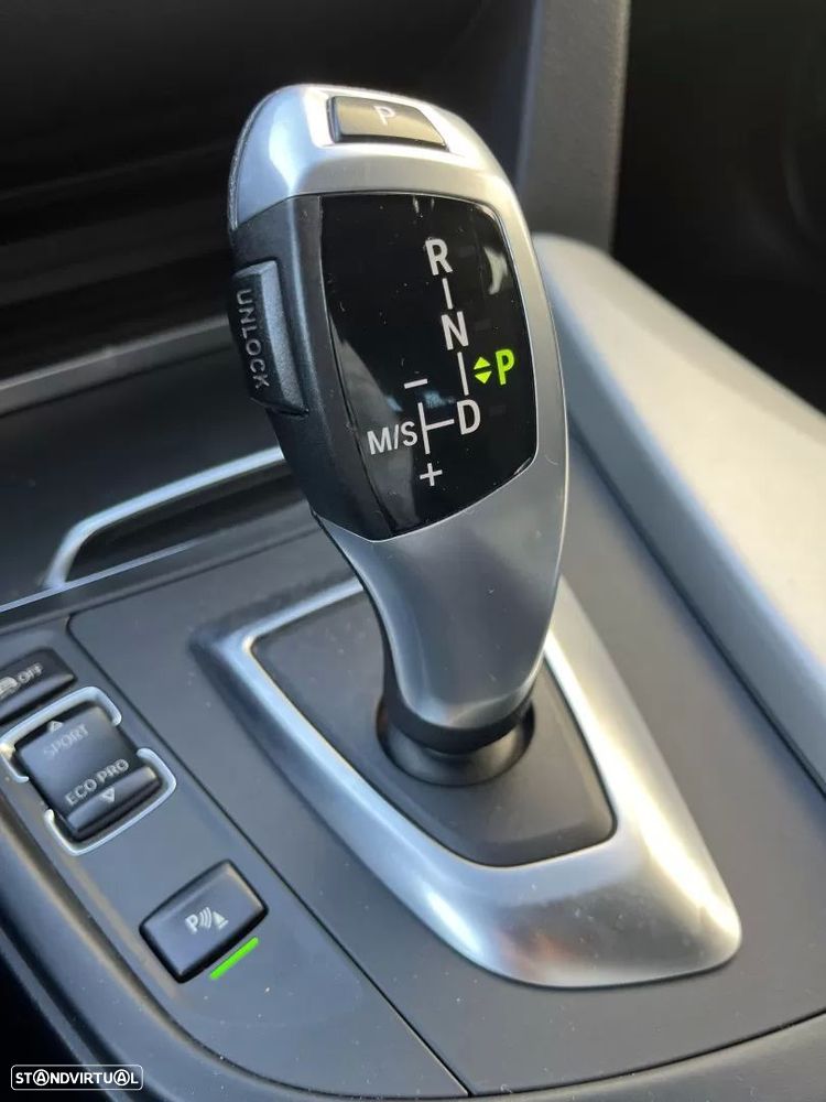 BMW 320 d Touring Aut. M Sport - 42