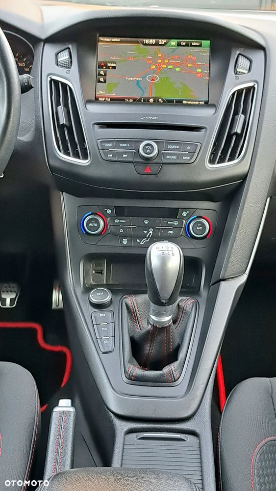 Ford Focus 1.5 EcoBoost Start-Stopp-System Titanium - 9