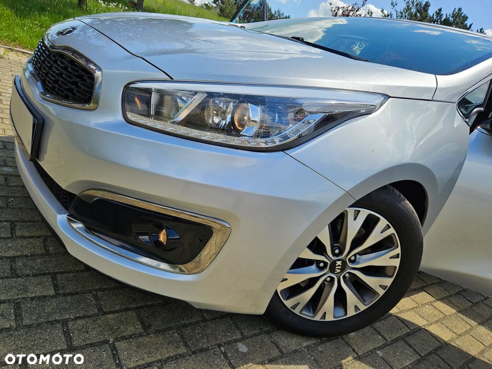 Kia Ceed 1.6 GDI L Business Line - 38