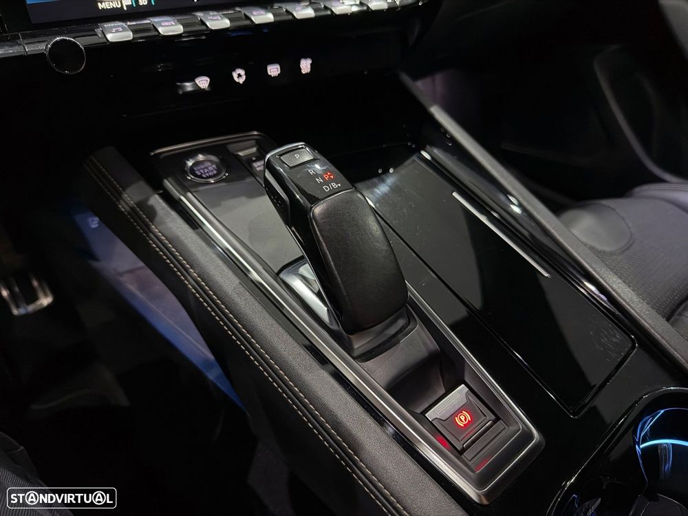 Peugeot 508 Plug-In Hybrid 225 e-EAT8 GT - 29