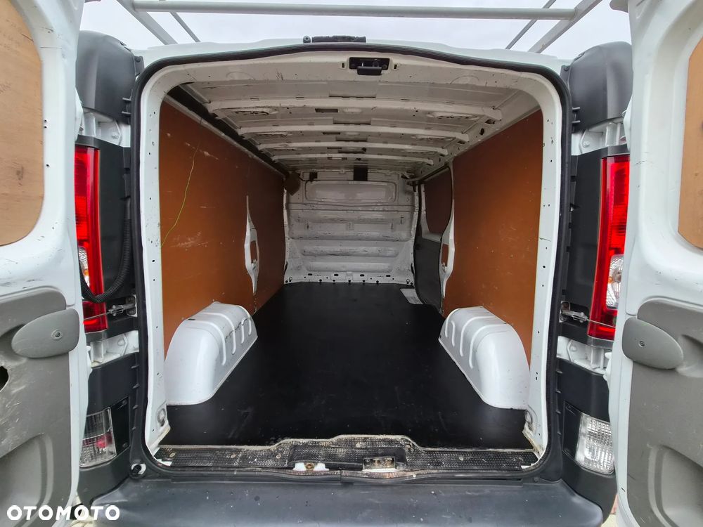 Opel Vivaro - 25