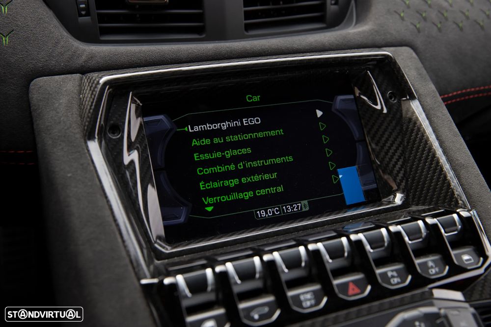 Lamborghini Aventador LP780-4 Ultimae Roadster - 38