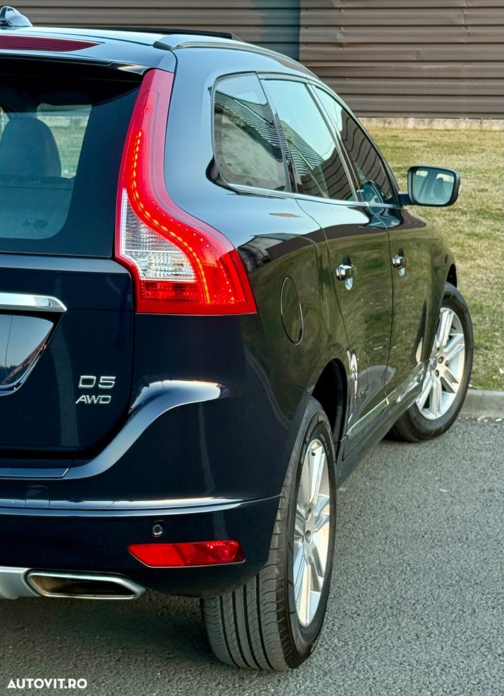 Volvo XC 60 D5 AWD Geartronic Summum - 17