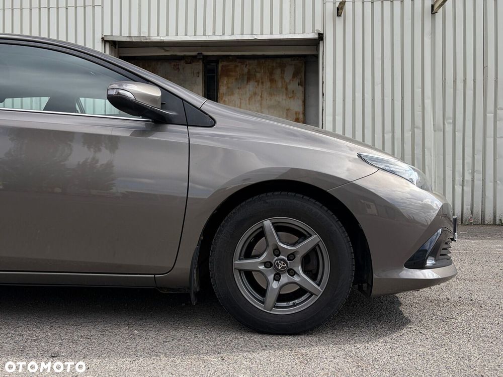 Toyota Auris 1.33 VVT-i Premium - 8