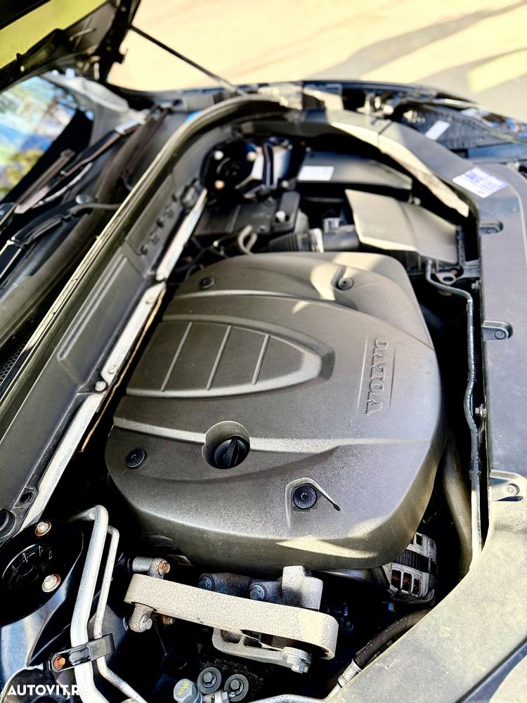 Volvo XC 60 D5 AWD Geartronic Inscription - 29