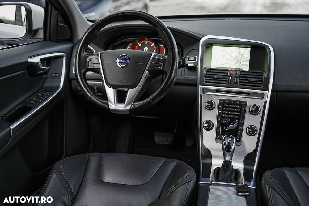 Volvo XC 60 D4 Geartronic Ocean Race - 23