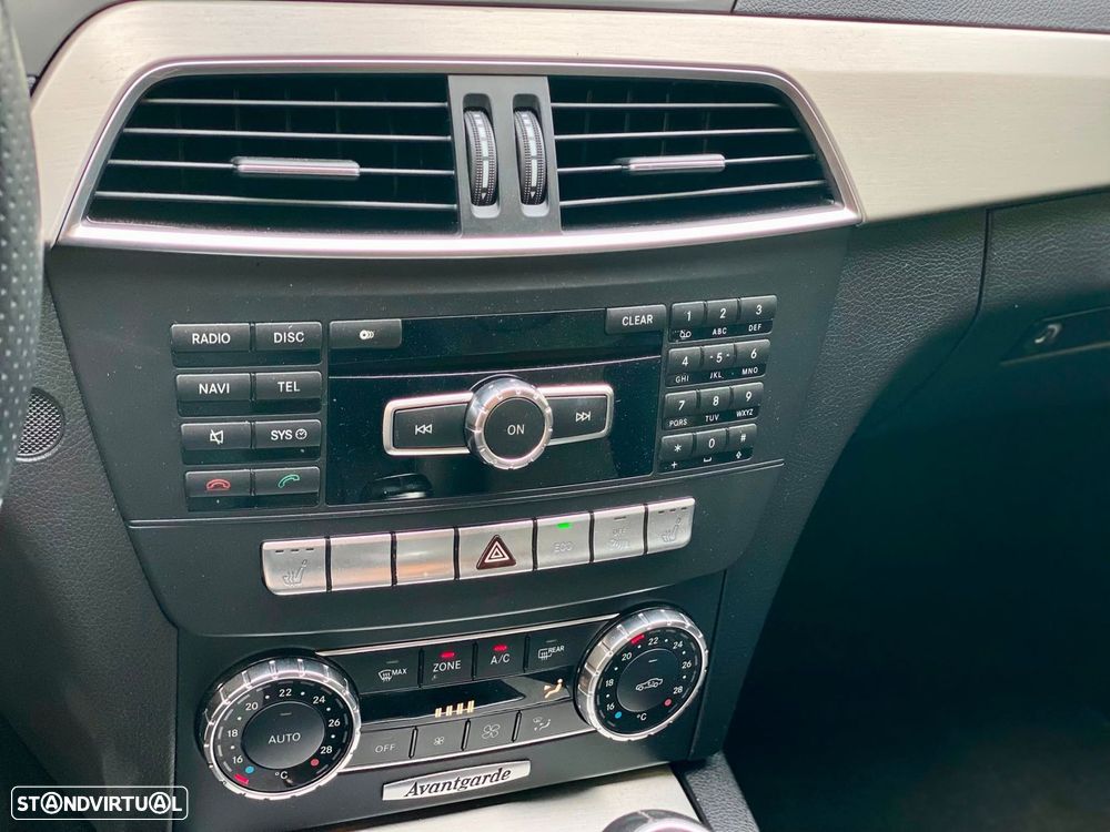 Mercedes-Benz C 180 Station AMG Line - 16