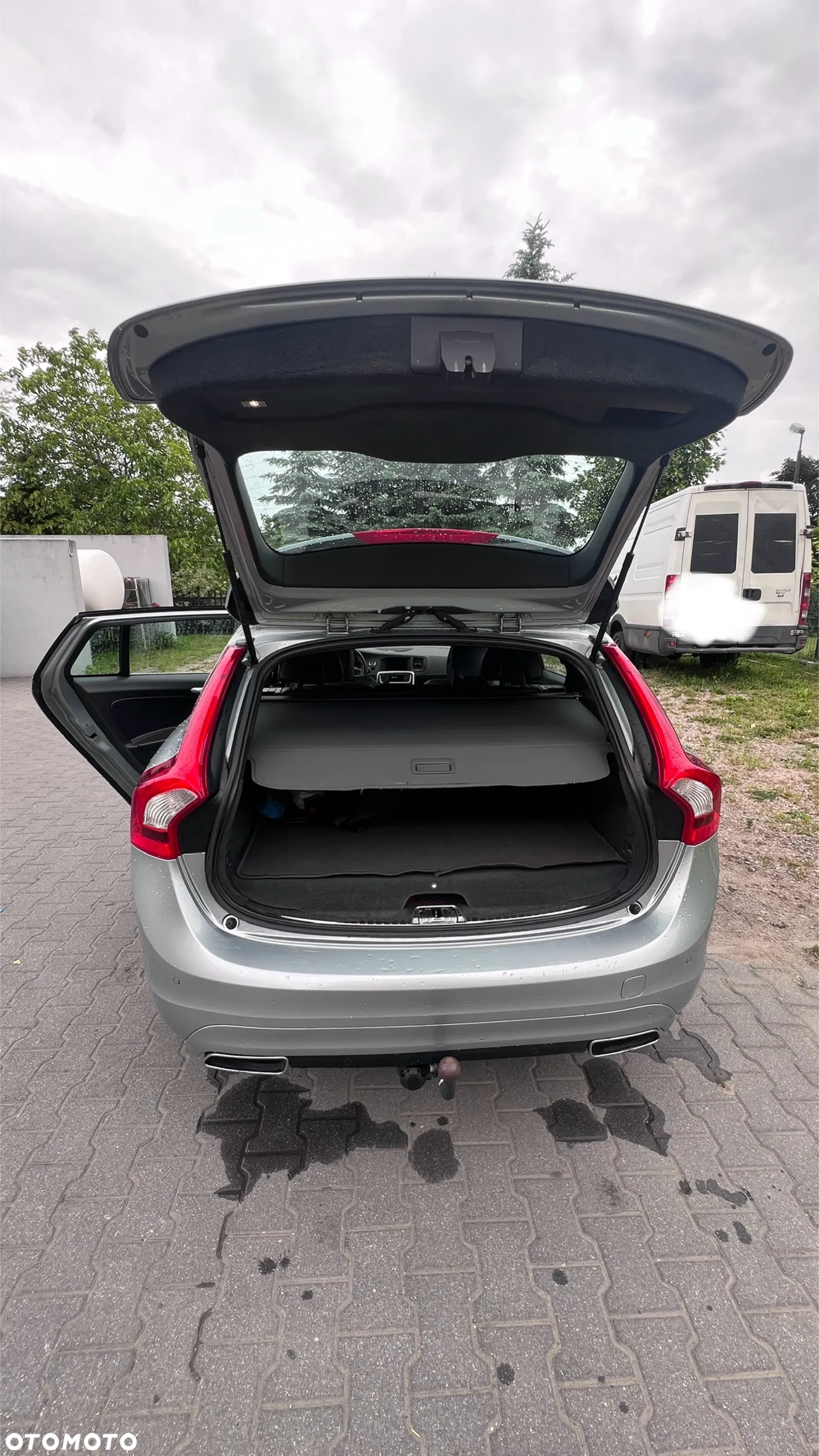 Volvo V60 D6 AWD Plug-in Hybrid Summum - 10