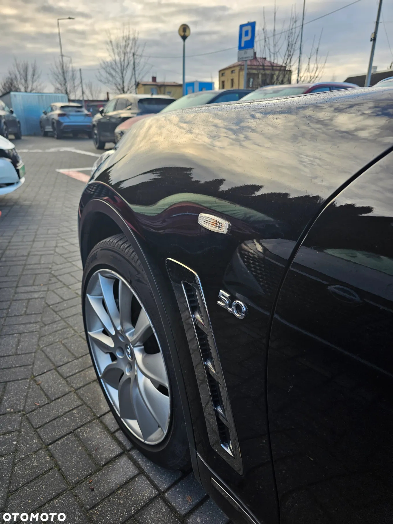 Infiniti QX70 5.0 S Premium - 6