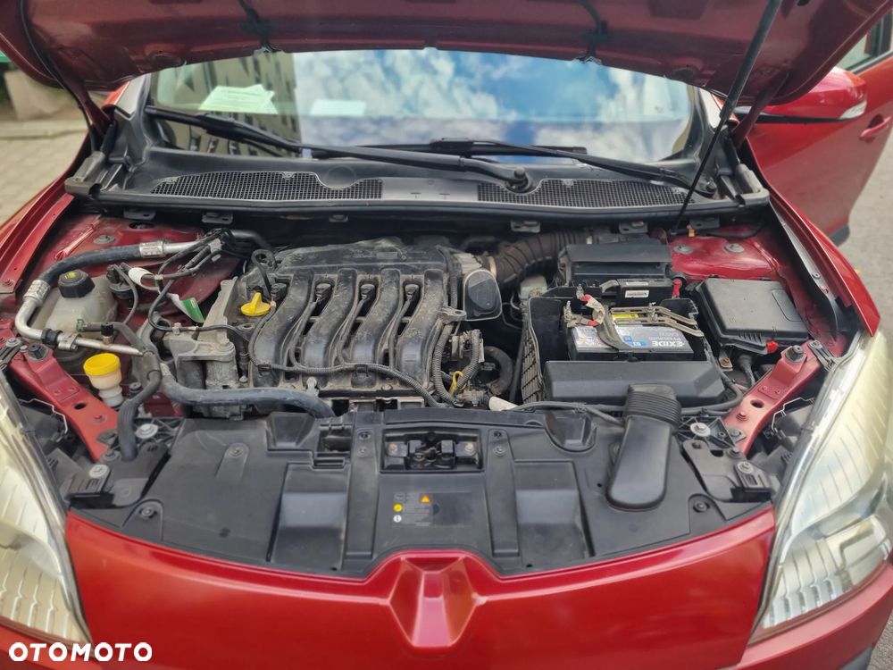 Renault Megane 1.6 16V Color Edition - 10